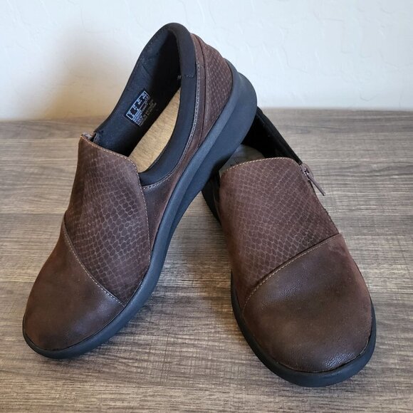 Clarks Cloudsteppers Sillian 2.0 Day Loafer Shoe Side Zip Brown Size Women's 5.5 - Picture 10 of 10